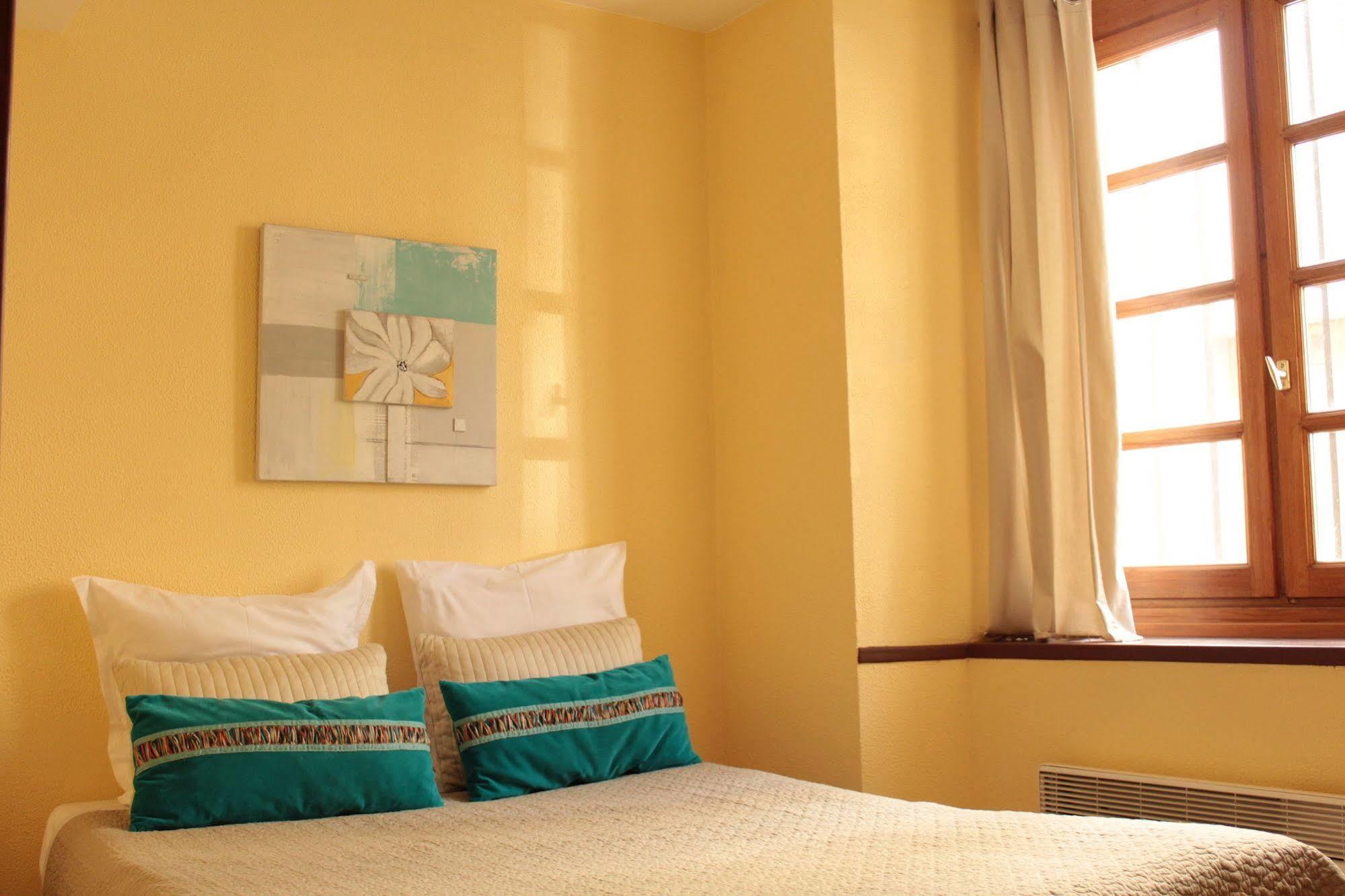 Maison Maxil Hotel Massat ภายนอก รูปภาพ
